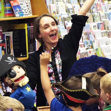 Vickie Holden storytelling at bookshop.