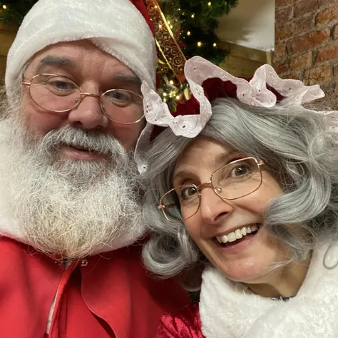 Vickie Holden as Mrs Claus